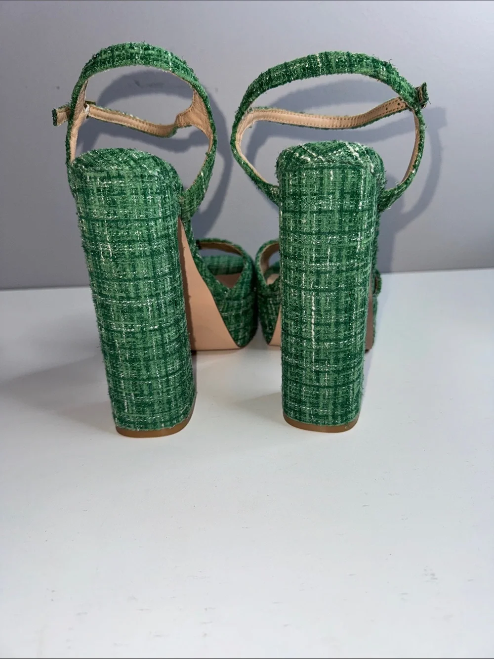 Chase + Chloe Green Tweed Platform Block Heel Sandals – Women’s Size 9